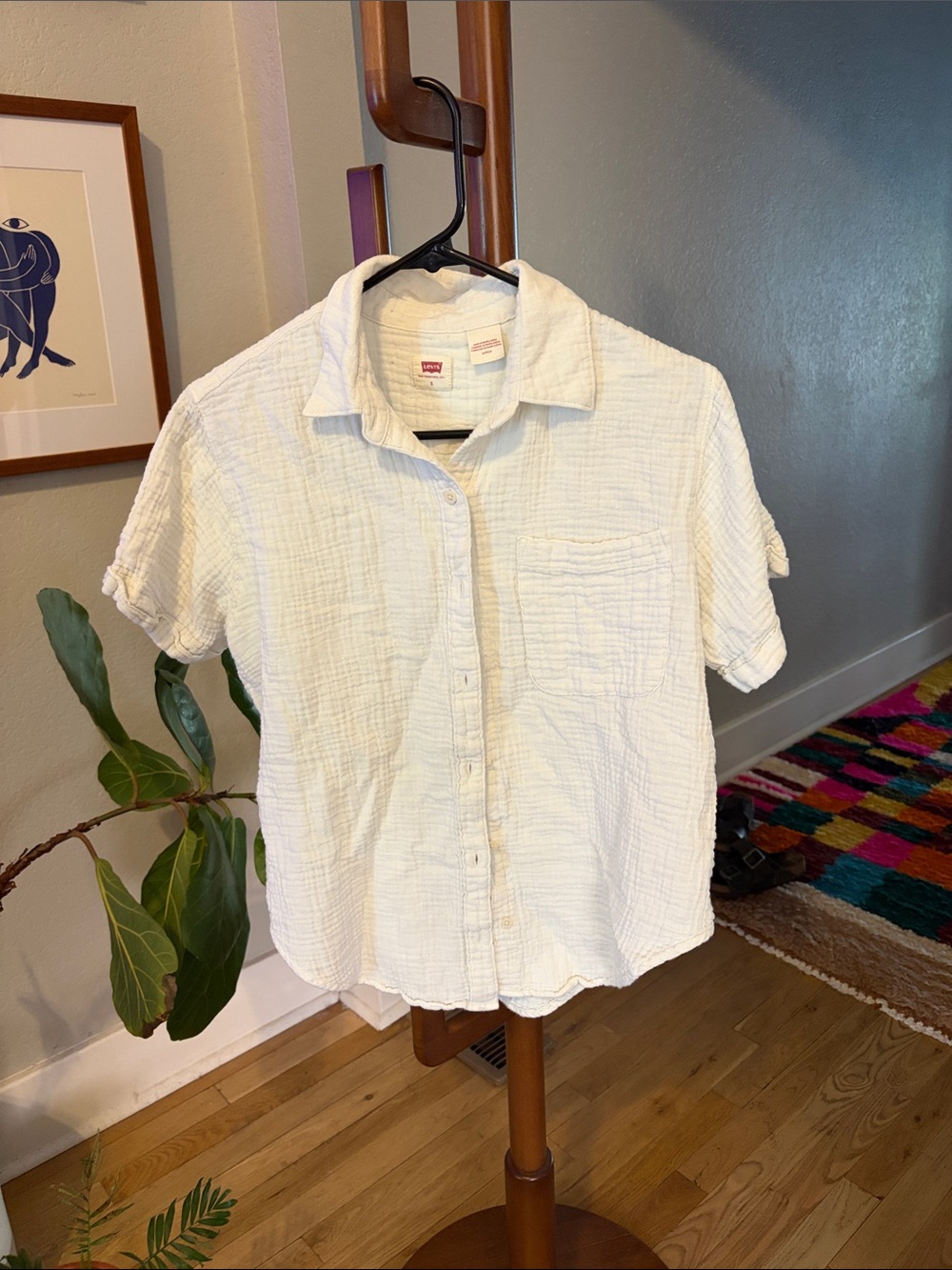 Levi's Women’s White Short-Sleeve Button-Up Shirt